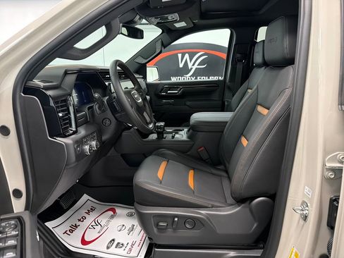 New 2026 GMC Sierra 1500 AT4 w/ AT4 Premium Package AWD/4WD image 8