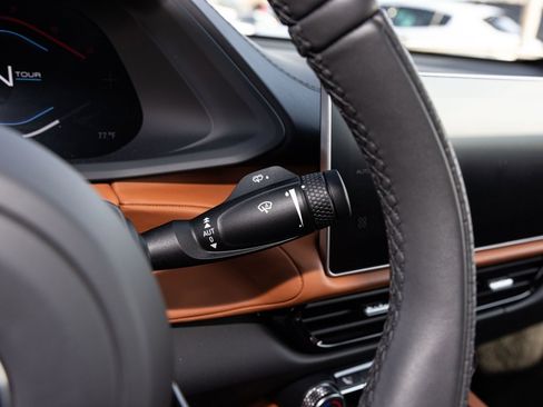 Used 2025 Lotus Emira image 34