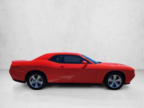 Used 2021 Dodge Challenger SXT RWD image 4