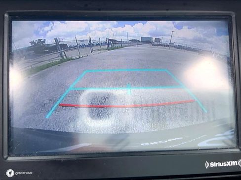 Used 2020 Toyota RAV4 XLE AWD/4WD image 26