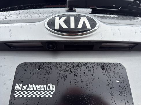 Used 2021 Kia Seltos EX image 15