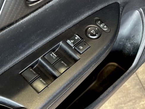 Used 2017 Honda Accord Sport image 16