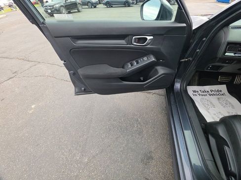 Used 2023 Honda Civic Sport image 11