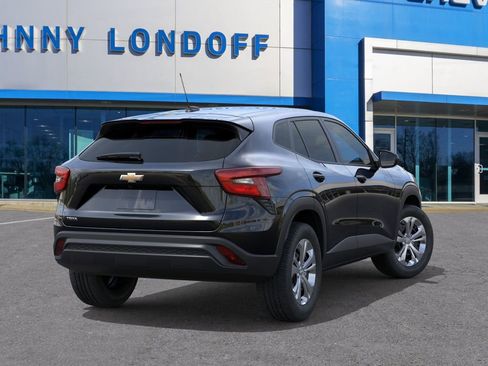 New 2026 Chevrolet Trax LS FWD image 4
