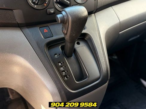 Used 2014 Nissan NV200 SV w/ Exterior Appearance Package FWD image 17