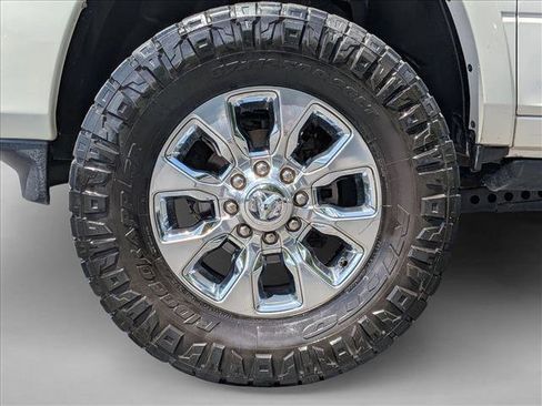 Used 2022 RAM 2500 Limited w/ Towing Technology Group AWD/4WD image 22