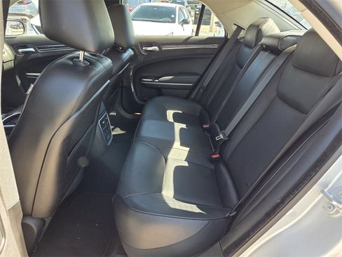 Used 2022 Chrysler 300 Touring L w/ Popular Equipment Group image 7