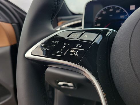 New 2026 Mercedes-Benz E 450 4MATIC Sedan image 29