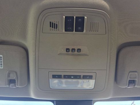 Used 2012 Buick LaCrosse Premium image 29