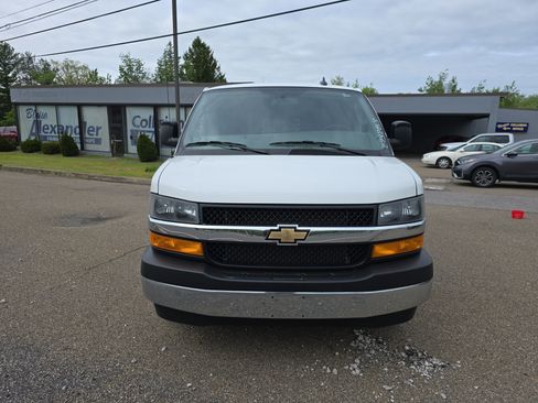 Used 2024 Chevrolet Express 2500 w/ Driver Convenience Package RWD image 11