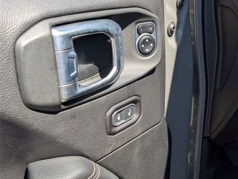 Used 2020 Jeep Wrangler Unlimited Sahara AWD/4WD image 41