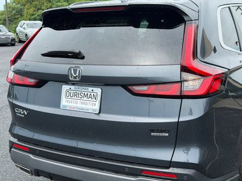 Used 2023 Honda CR-V Sport Touring image 11