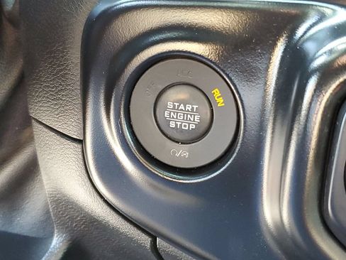 Used 2019 Jeep Wrangler Unlimited Sport AWD/4WD image 15