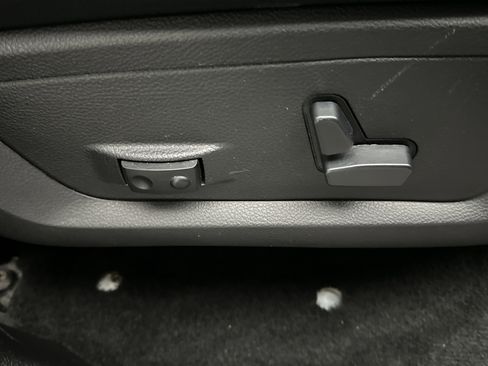 Used 2016 RAM 1500 Sport AWD/4WD image 28
