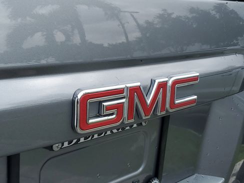 Used 2020 GMC Yukon SLT image 11