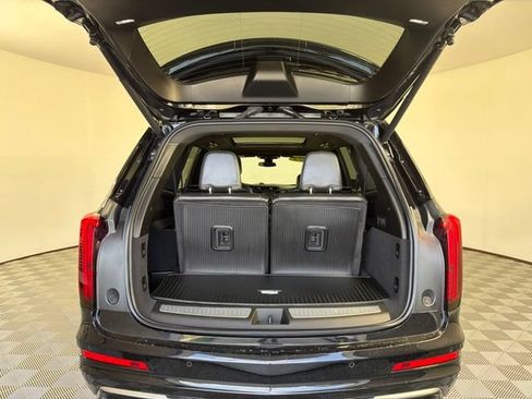 Used 2024 Cadillac XT6 Premium Luxury w/ LPO, Floor Liner Package FWD image 19