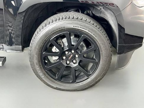 Used 2022 GMC Canyon Denali AWD/4WD image 36