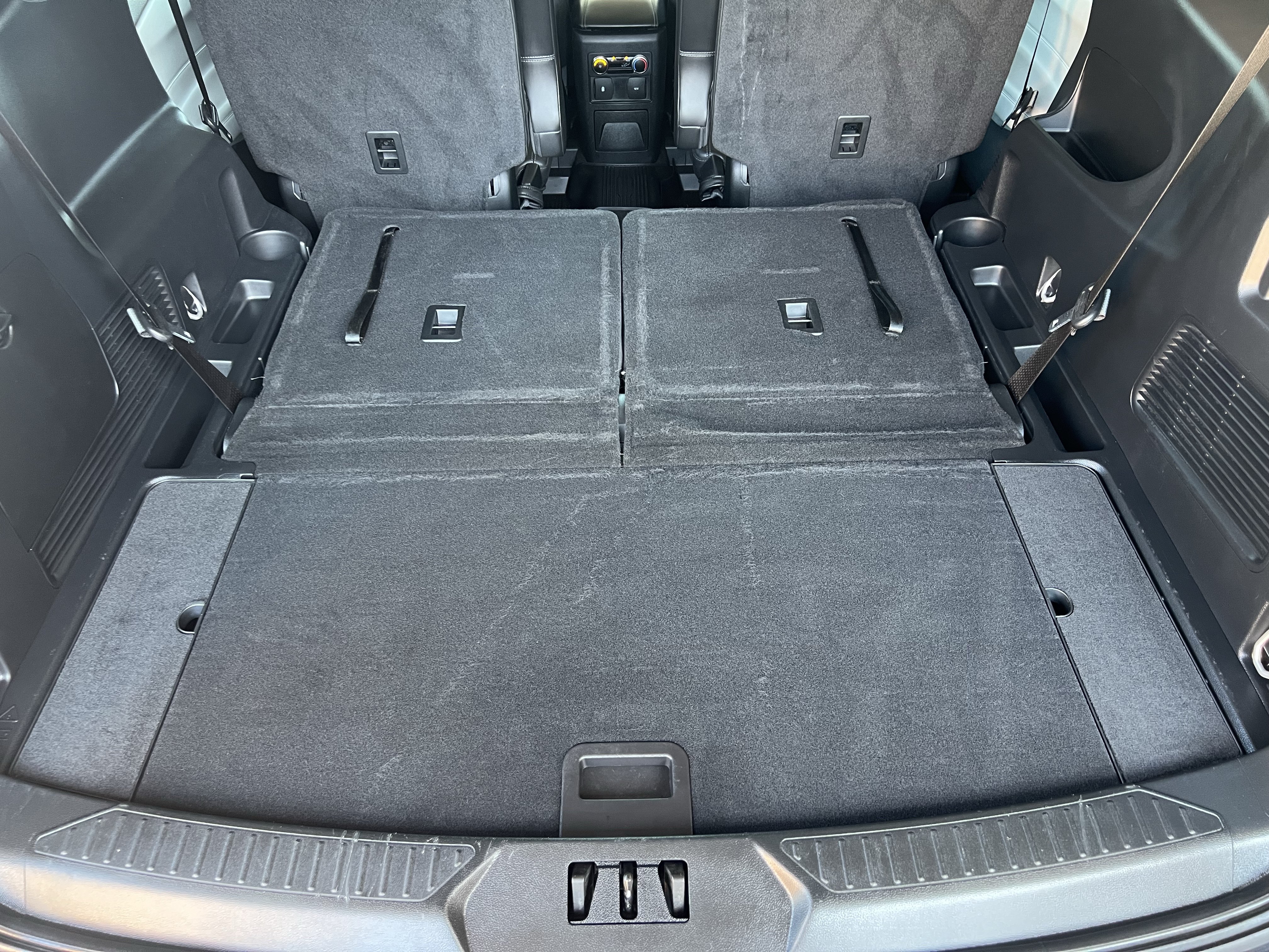 Used 2023 Ford Explorer XLT w/ Equipment Group 202A AWD/4WD image 47