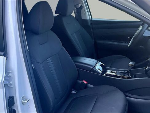 Used 2025 Hyundai Tucson SEL FWD image 9