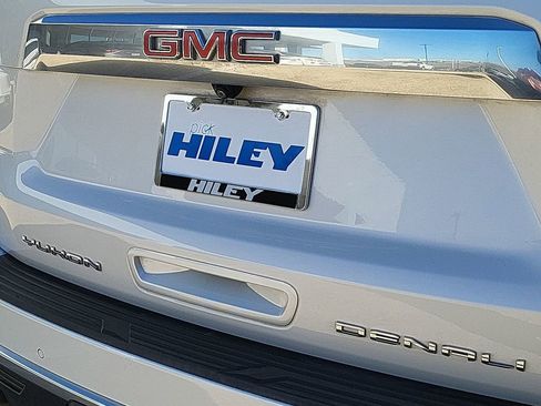 Used 2023 GMC Yukon XL Denali image 33