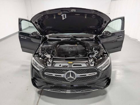 Used 2026 Mercedes-Benz GLC 300 4MATIC image 11
