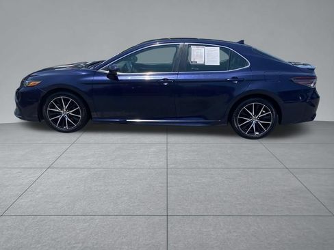 Used 2021 Toyota Camry SE FWD image 4