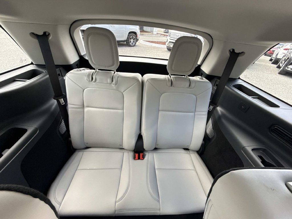 New 2027 Lincoln Aviator 2WD image 18