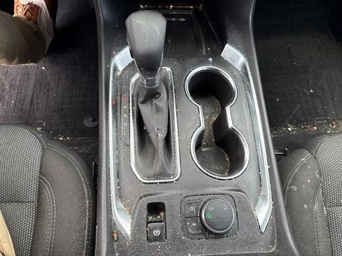 Used 2023 Chevrolet Traverse LT w/ LPO, Floor Liner Package AWD/4WD image 19