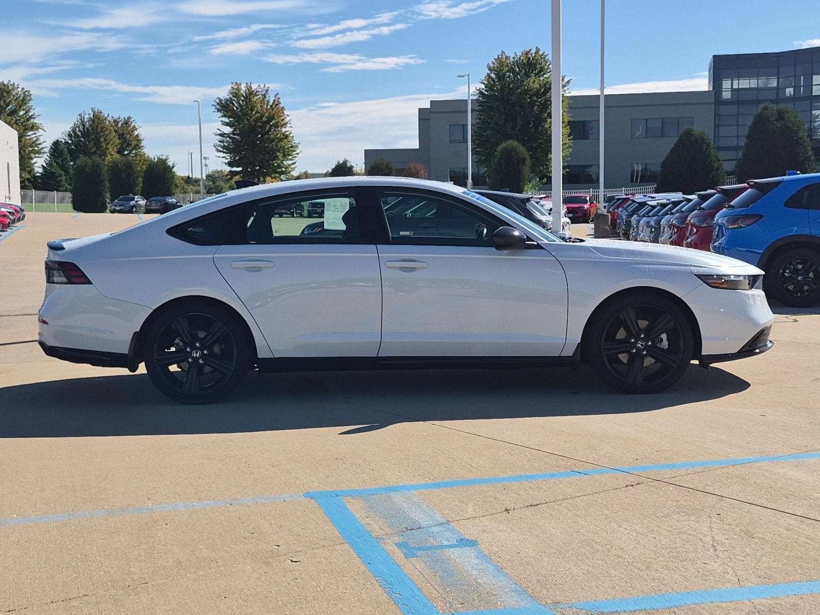 Used 2025 Honda Accord Sport image 5