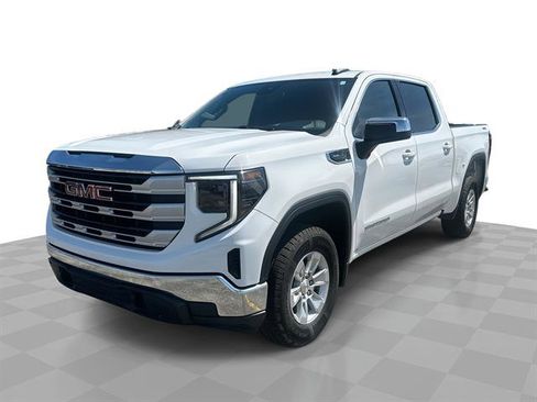 Used 2023 GMC Sierra 1500 SLE image 1
