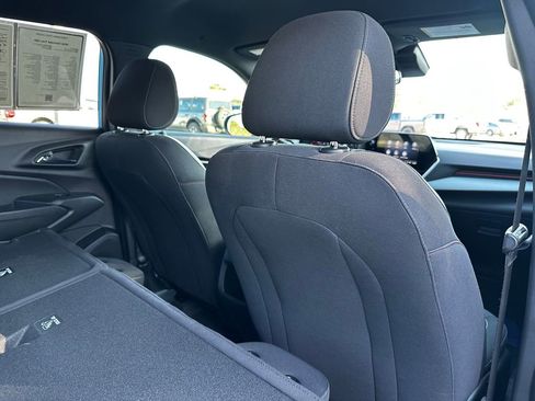 Used 2026 Chevrolet Trax RS image 48