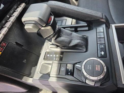 Used 2025 Toyota Tacoma TRD Sport w/ TRD Sport Premium Package AWD/4WD image 19