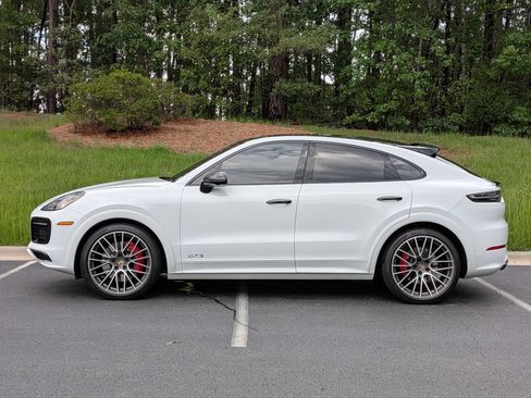 Certified 2023 Porsche Cayenne GTS AWD/4WD image 2