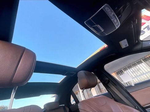 Used 2017 Mercedes-Benz S 550 Sedan image 22