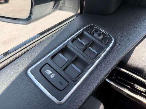 Used 2020 Jaguar F-PACE Premium AWD/4WD image 27