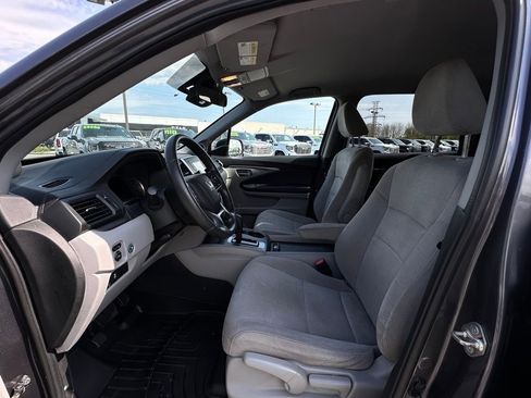 Used 2019 Honda Pilot LX image 18