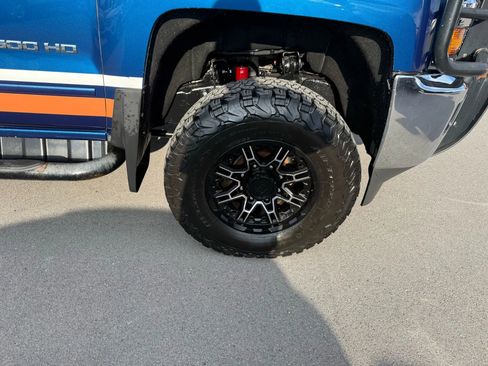 Used 2019 Chevrolet Silverado 2500 LT image 17