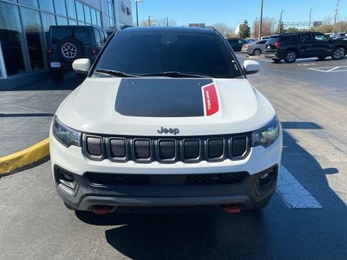 Used 2022 Jeep Compass Trailhawk image 3