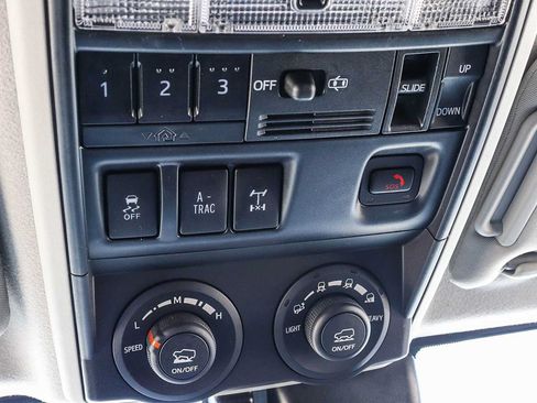 Used 2024 Toyota 4Runner TRD Off-Road Premium w/ Off Road Premium Plus Package AWD/4WD image 37