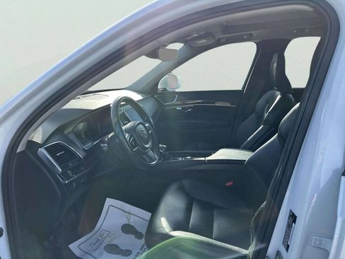 Used 2019 Volvo XC90 T6 Momentum w/ Advanced Package AWD/4WD image 9