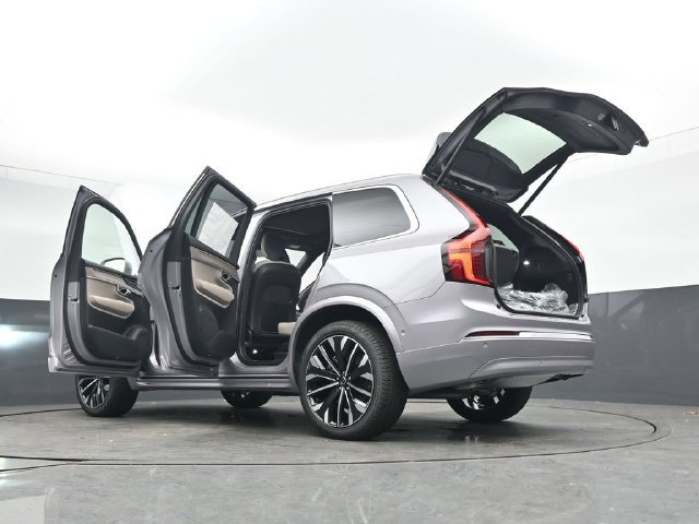 New 2026 Volvo XC90 T8 Plus w/ Protection Package Premier AWD/4WD image 58