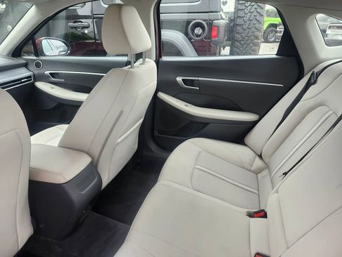 Used 2024 Hyundai Sonata SEL w/ Convenience Package image 7