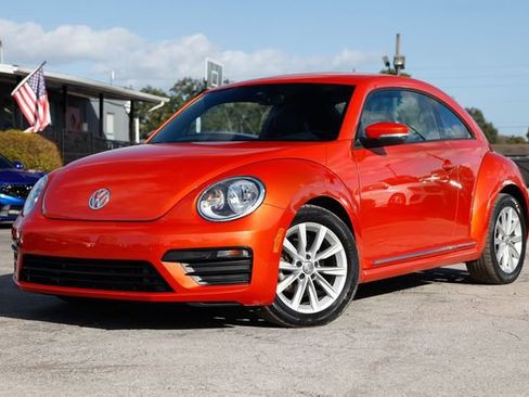 Used 2018 Volkswagen Beetle 2.0T S image 1