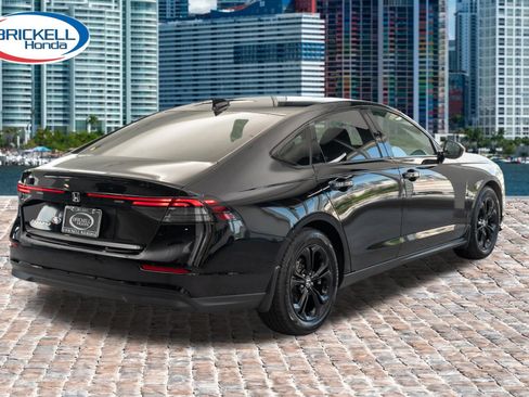 Certified 2025 Honda Accord SE image 8