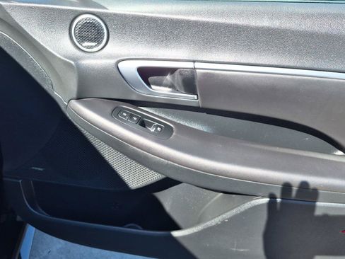 Used 2023 Hyundai Sonata SEL FWD image 11
