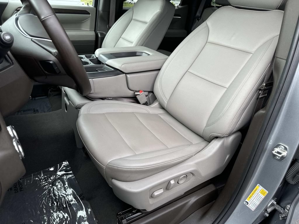 Used 2025 GMC Sierra 1500 SLT AWD/4WD image 30