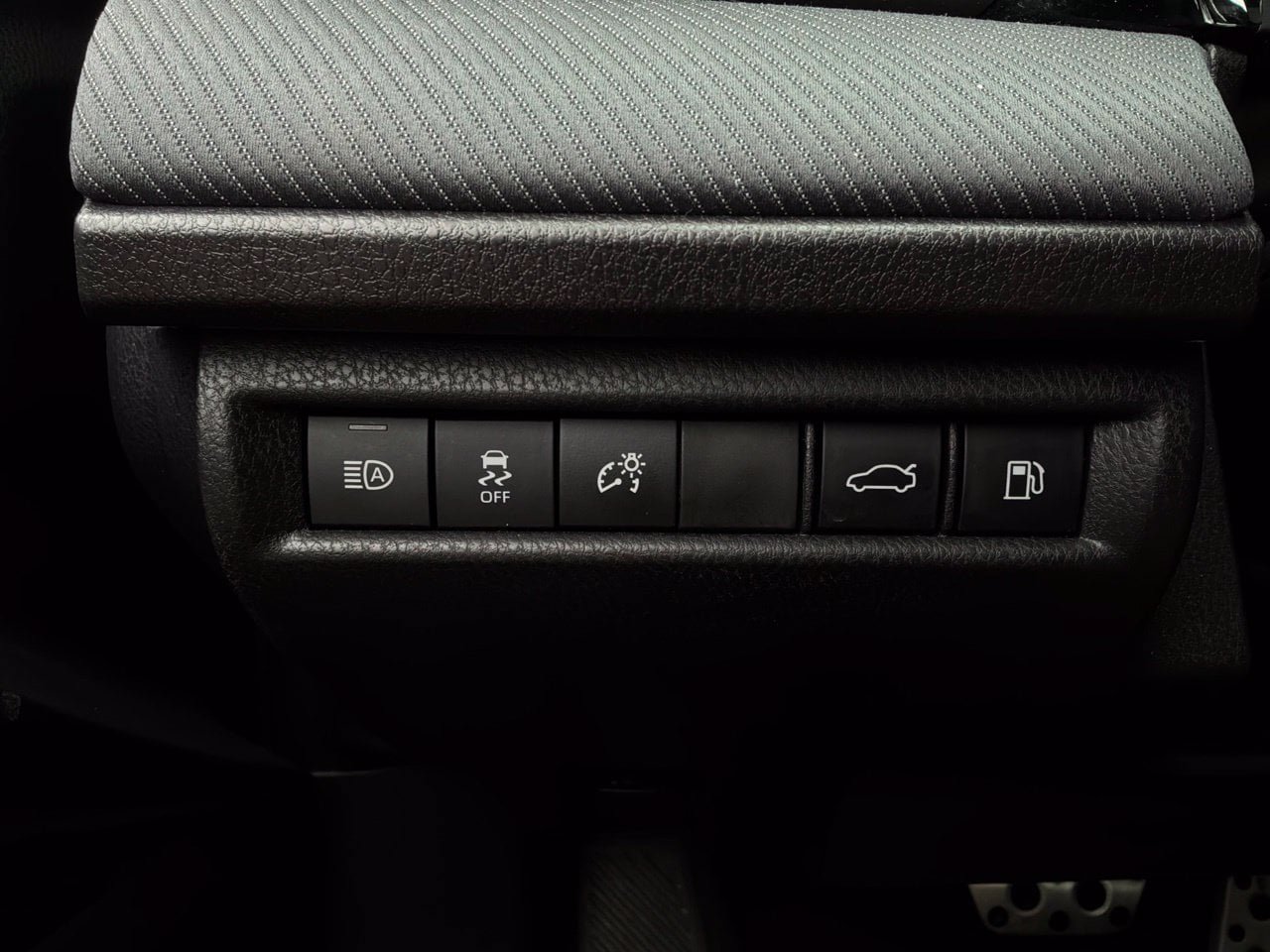 Used 2026 Toyota Camry SE FWD image 24