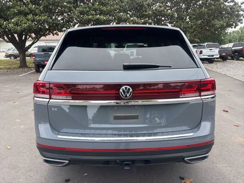 Used 2025 Volkswagen Atlas SE w/ Panoramic Sunroof Package image 6