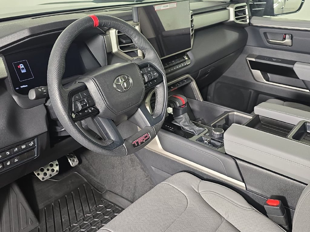 Used 2024 Toyota Tundra Limited AWD/4WD image 12