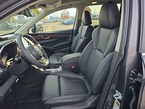 New 2025 Subaru Ascent Touring w/ Popular Package #2 image 10